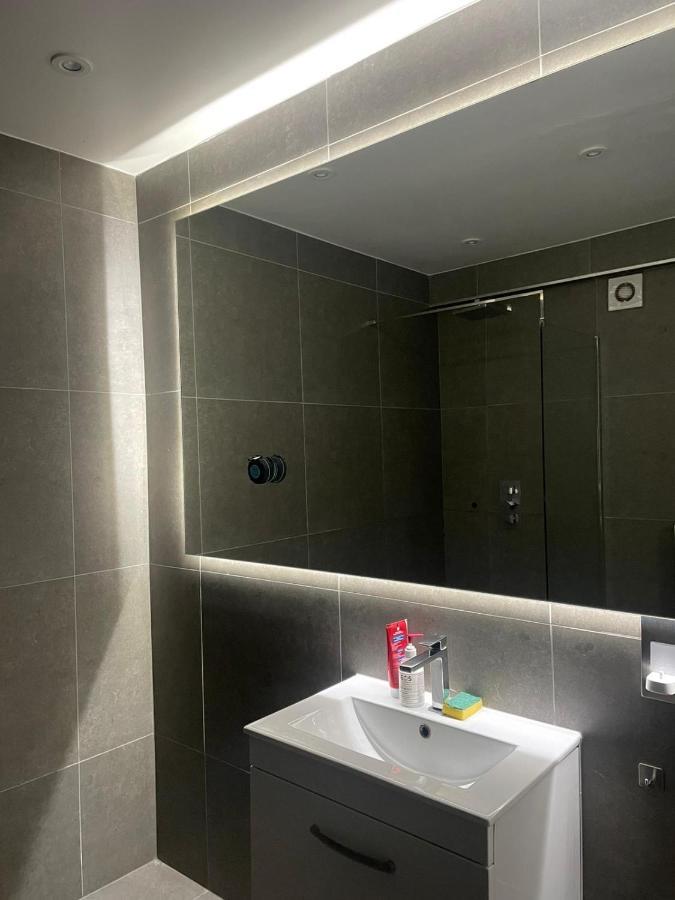 Balham, South London Spacious Guest House 1, 6 Rooms Available Экстерьер фото