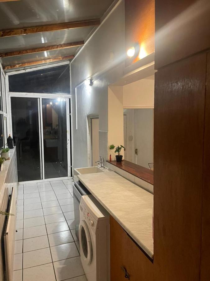 Balham, South London Spacious Guest House 1, 6 Rooms Available Экстерьер фото