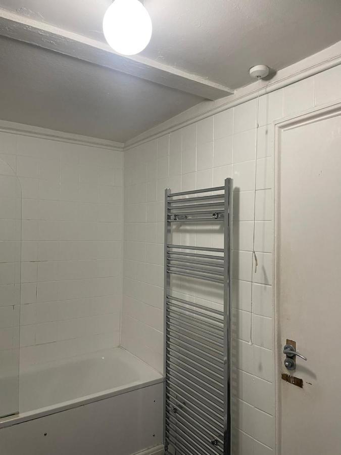 Balham, South London Spacious Guest House 1, 6 Rooms Available Экстерьер фото
