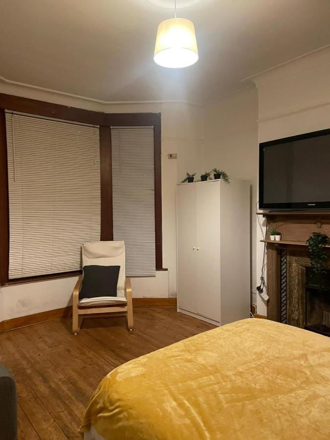 Balham, South London Spacious Guest House 1, 6 Rooms Available Экстерьер фото
